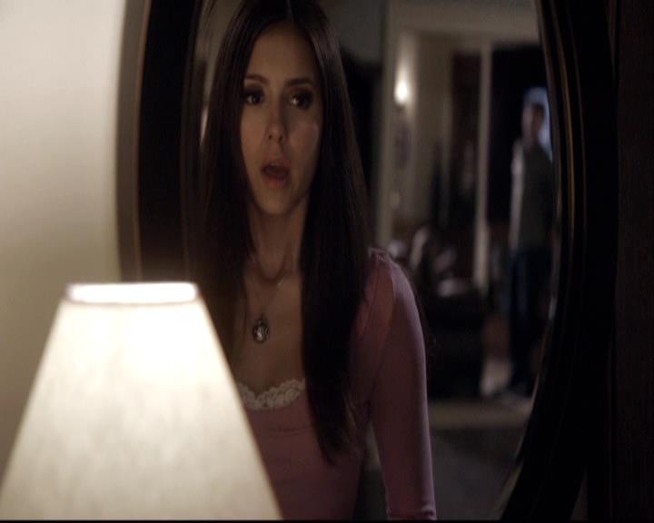 VampireDiariesWorld-dot-org_2x07Masquerade0925.jpg