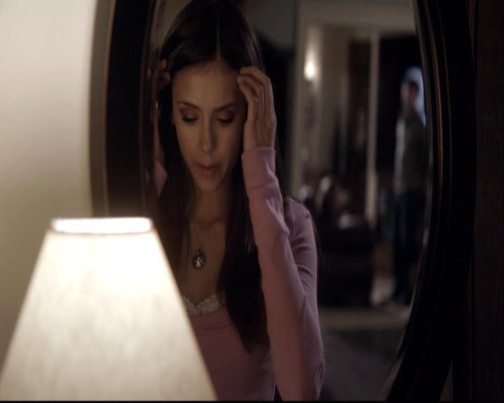 VampireDiariesWorld-dot-org_2x07Masquerade0926.jpg