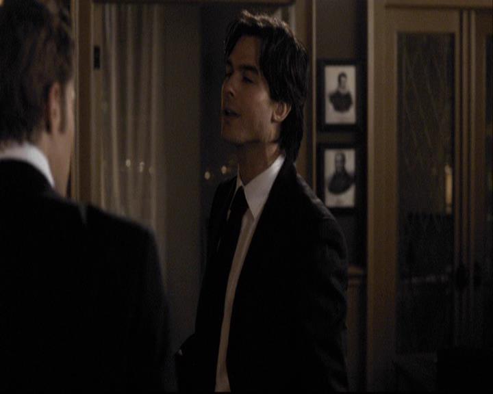 VampireDiariesWorld-dot-org_2x07Masquerade0948.jpg