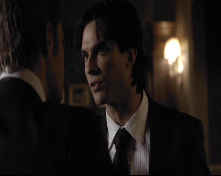 VampireDiariesWorld-dot-org_2x07Masquerade0958.jpg