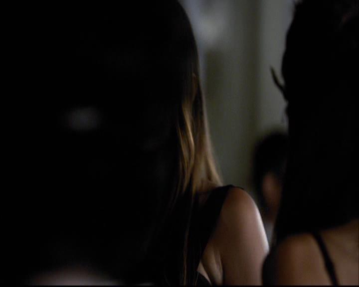 VampireDiariesWorld-dot-org_2x07Masquerade1024.jpg