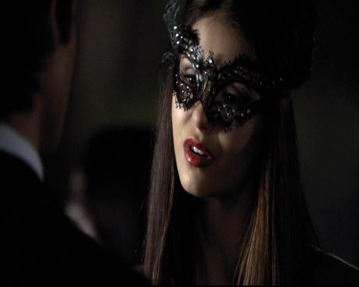 VampireDiariesWorld-dot-org_2x07Masquerade1036.jpg