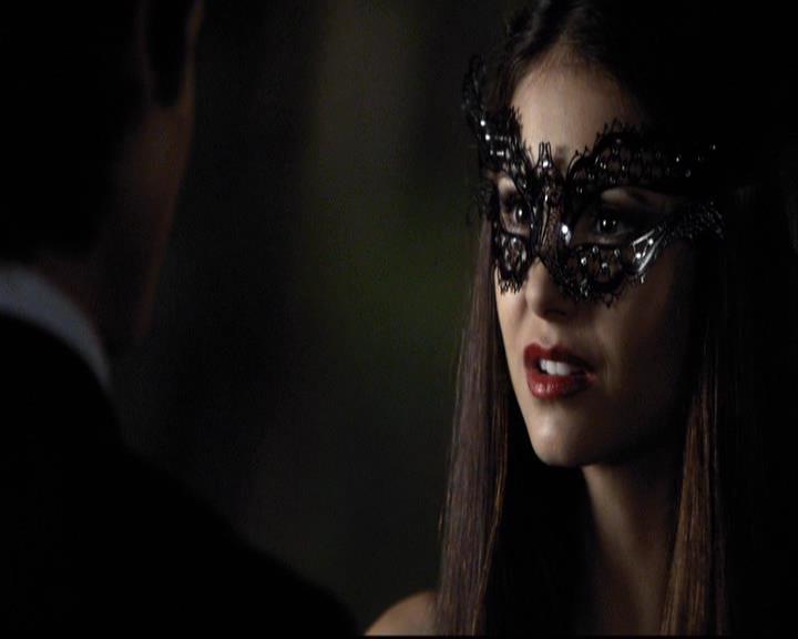 VampireDiariesWorld-dot-org_2x07Masquerade1043.jpg