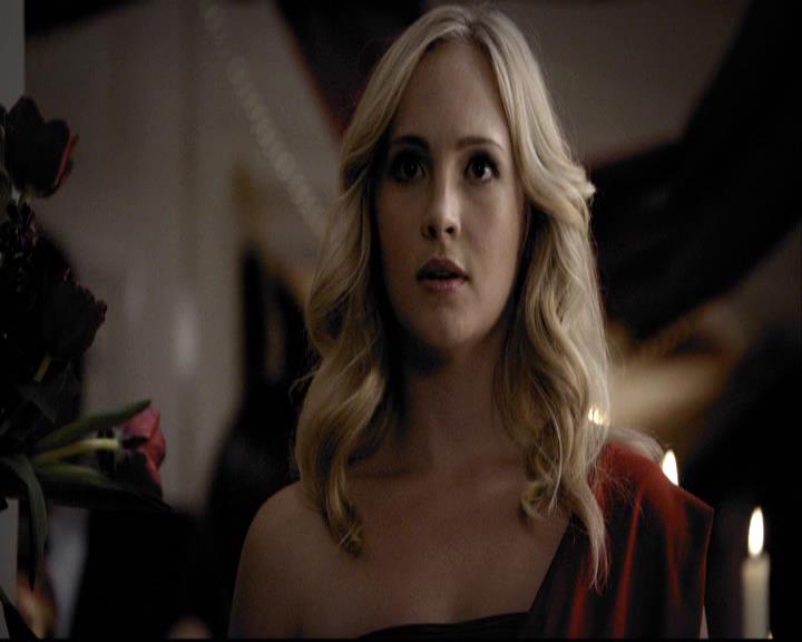 VampireDiariesWorld-dot-org_2x07Masquerade1071.jpg