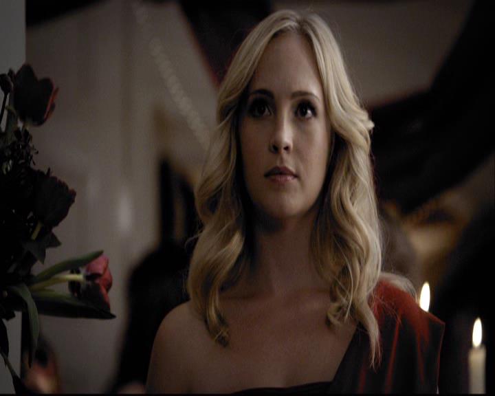 VampireDiariesWorld-dot-org_2x07Masquerade1072.jpg