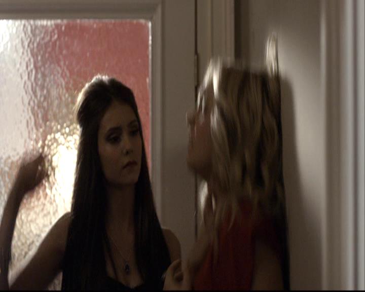 VampireDiariesWorld-dot-org_2x07Masquerade1137.jpg