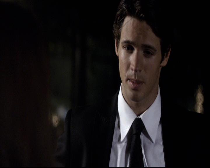 VampireDiariesWorld-dot-org_2x07Masquerade1151.jpg