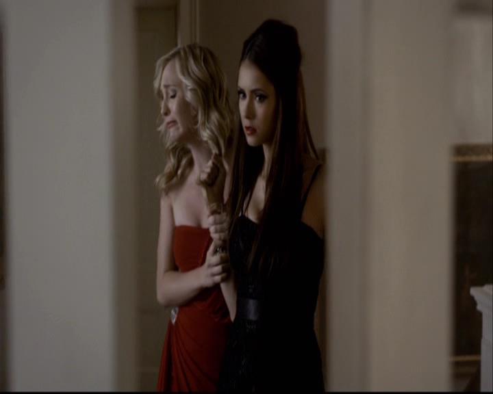 VampireDiariesWorld-dot-org_2x07Masquerade1161.jpg