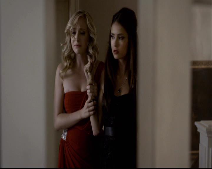 VampireDiariesWorld-dot-org_2x07Masquerade1163.jpg