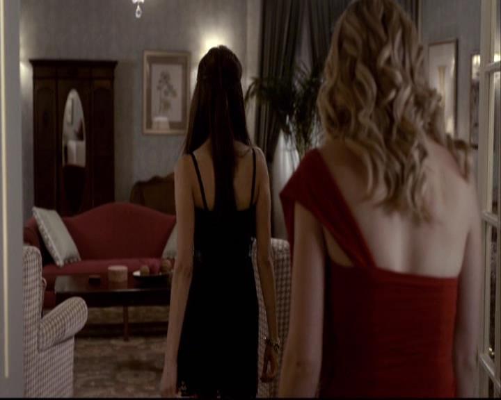 VampireDiariesWorld-dot-org_2x07Masquerade1169.jpg