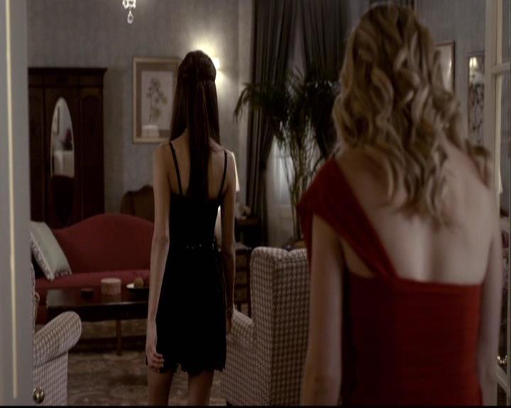 VampireDiariesWorld-dot-org_2x07Masquerade1170.jpg