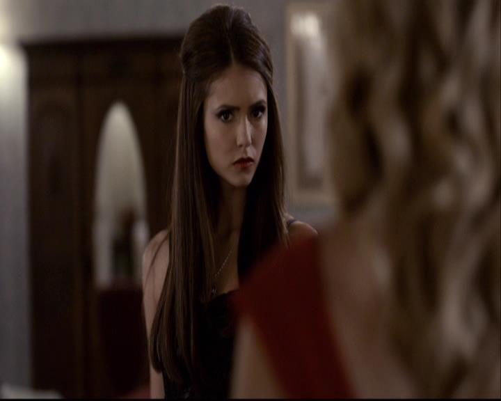 VampireDiariesWorld-dot-org_2x07Masquerade1178.jpg