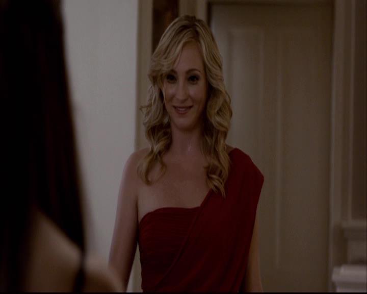 VampireDiariesWorld-dot-org_2x07Masquerade1180.jpg