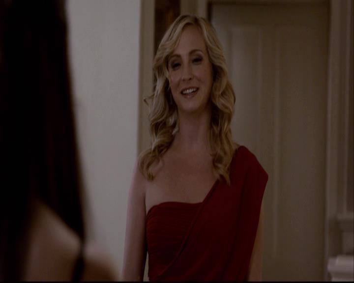 VampireDiariesWorld-dot-org_2x07Masquerade1181.jpg