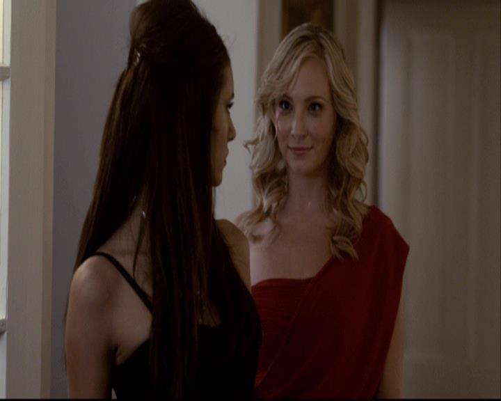 VampireDiariesWorld-dot-org_2x07Masquerade1197.jpg