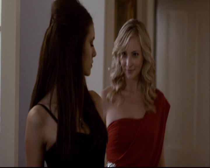 VampireDiariesWorld-dot-org_2x07Masquerade1198.jpg