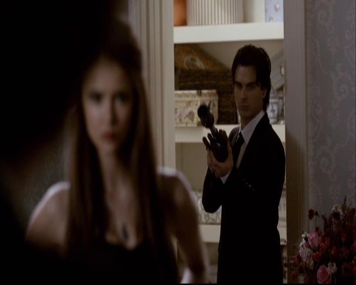 VampireDiariesWorld-dot-org_2x07Masquerade1209.jpg