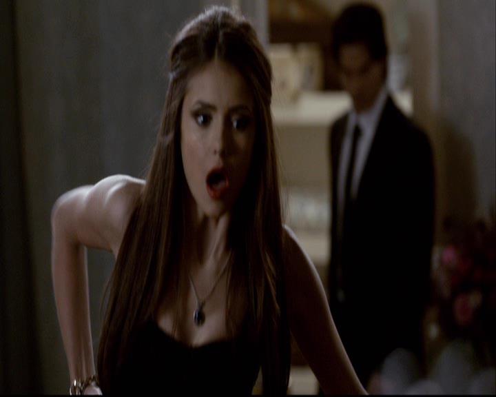 VampireDiariesWorld-dot-org_2x07Masquerade1213.jpg