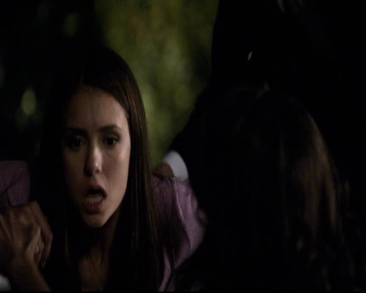 VampireDiariesWorld-dot-org_2x07Masquerade1215.jpg