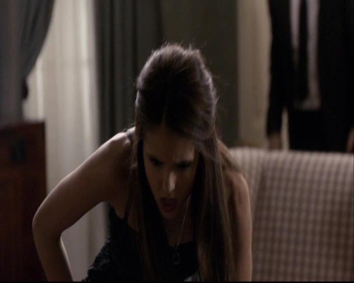 VampireDiariesWorld-dot-org_2x07Masquerade1216.jpg