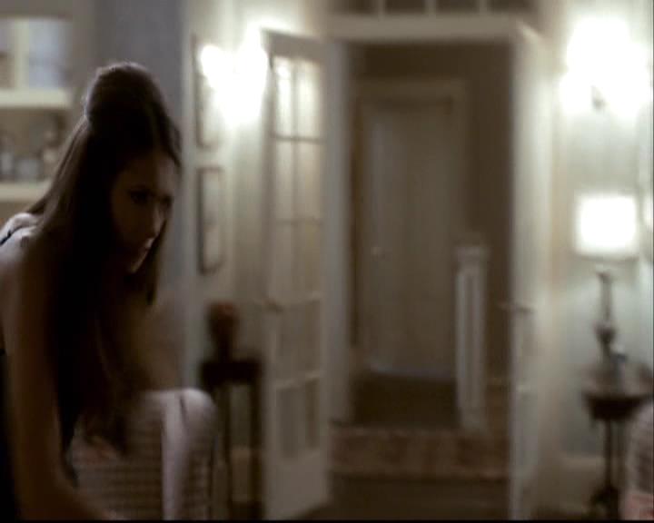 VampireDiariesWorld-dot-org_2x07Masquerade1245.jpg