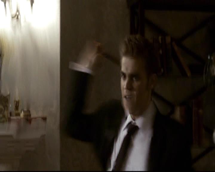 VampireDiariesWorld-dot-org_2x07Masquerade1255.jpg