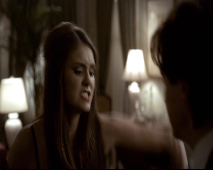 VampireDiariesWorld-dot-org_2x07Masquerade1266.jpg