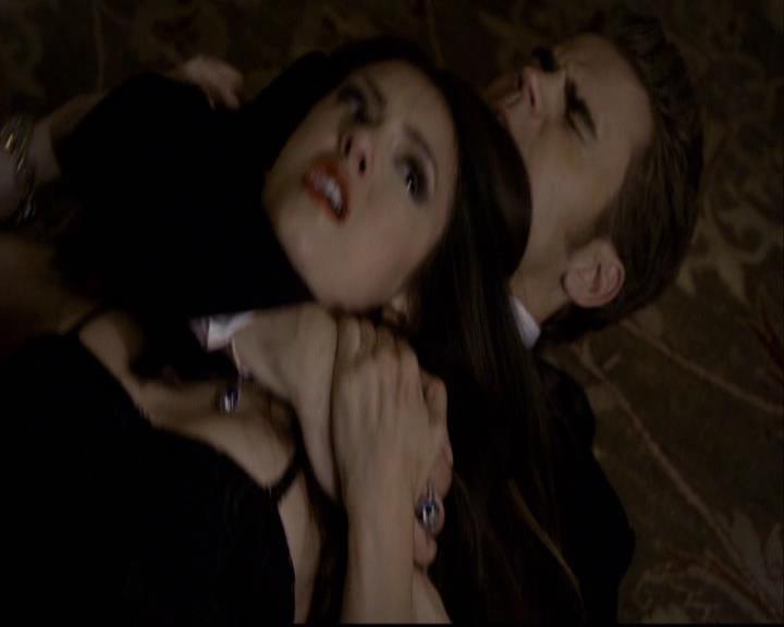 VampireDiariesWorld-dot-org_2x07Masquerade1278.jpg