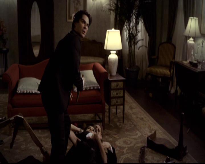 VampireDiariesWorld-dot-org_2x07Masquerade1286.jpg