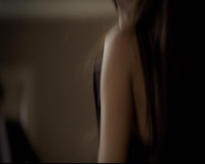 VampireDiariesWorld-dot-org_2x07Masquerade1289.jpg