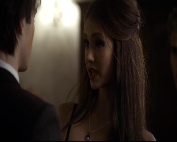 VampireDiariesWorld-dot-org_2x07Masquerade1293.jpg