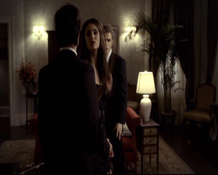 VampireDiariesWorld-dot-org_2x07Masquerade1295.jpg