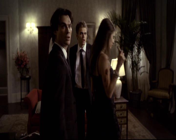 VampireDiariesWorld-dot-org_2x07Masquerade1296.jpg