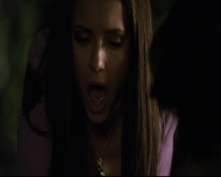 VampireDiariesWorld-dot-org_2x07Masquerade1308.jpg