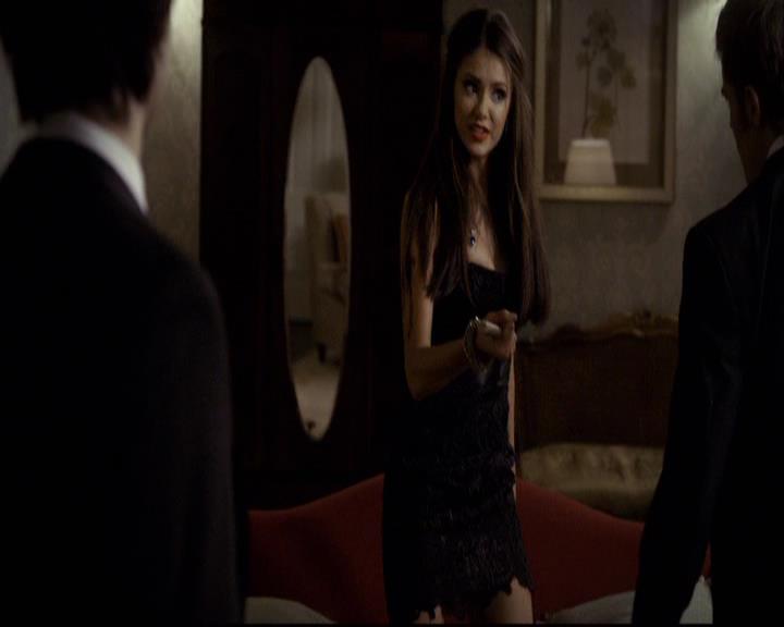 VampireDiariesWorld-dot-org_2x07Masquerade1324.jpg