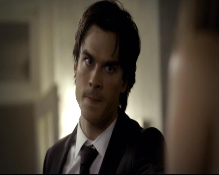 VampireDiariesWorld-dot-org_2x07Masquerade1328.jpg