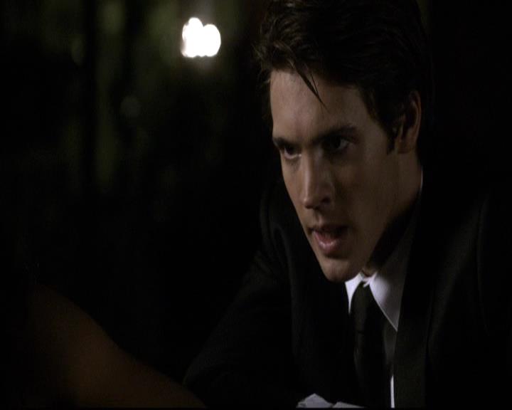 VampireDiariesWorld-dot-org_2x07Masquerade1340.jpg