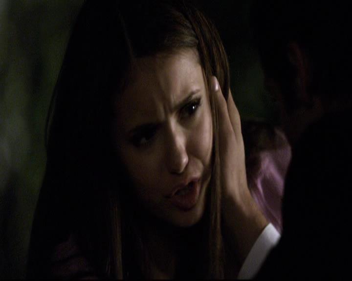 VampireDiariesWorld-dot-org_2x07Masquerade1362.jpg