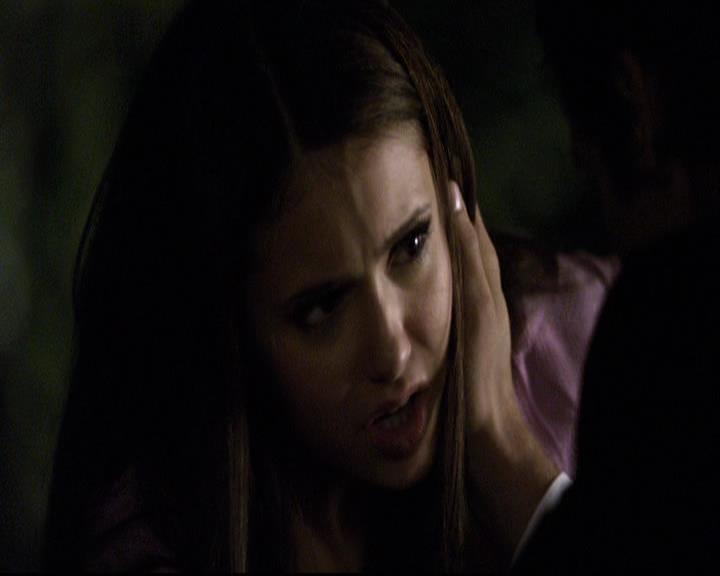 VampireDiariesWorld-dot-org_2x07Masquerade1363.jpg