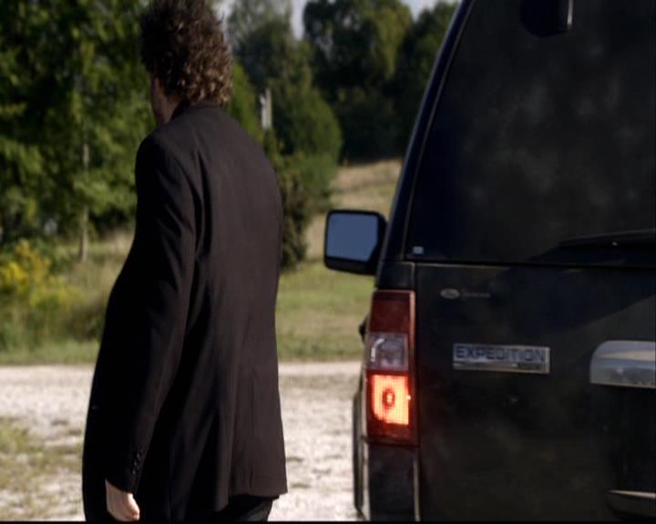 VampireDiariesWorld-dot-org_2x08Rose0045.jpg