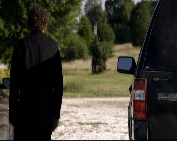 VampireDiariesWorld-dot-org_2x08Rose0046.jpg