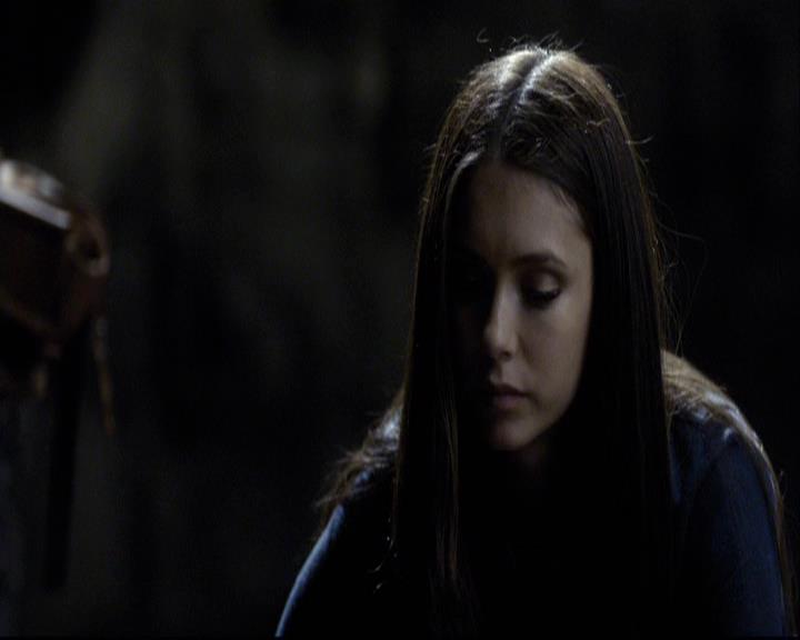 VampireDiariesWorld-dot-org_2x09Katerine0480.jpg