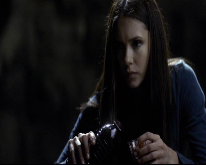 VampireDiariesWorld-dot-org_2x09Katerine0487.jpg