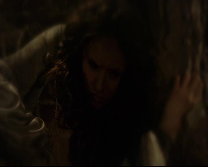 VampireDiariesWorld-dot-org_2x09Katerine0547.jpg