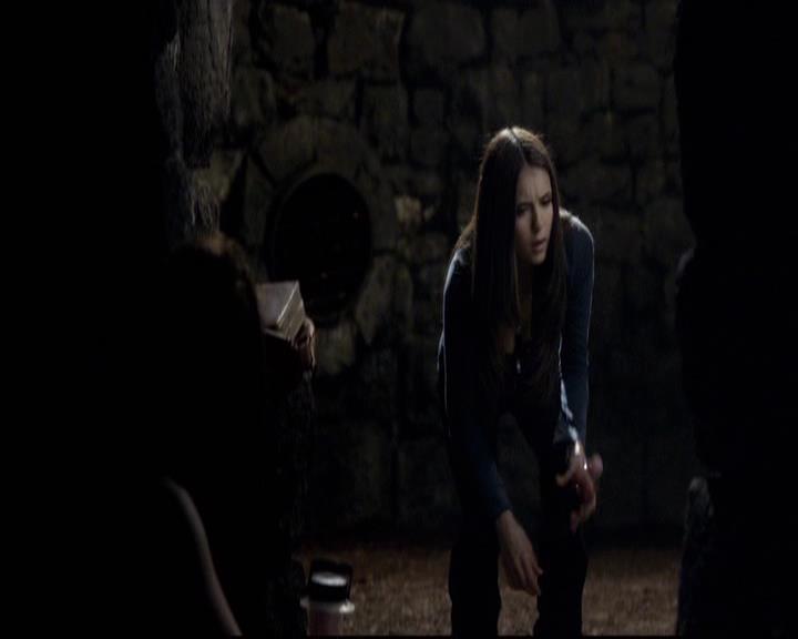 VampireDiariesWorld-dot-org_2x09Katerine0590.jpg