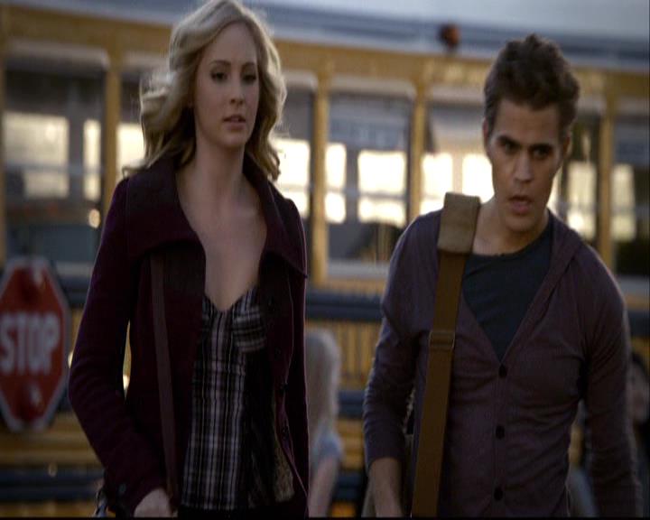 VampireDiariesWorld-dot-org_2x09Katerine0669.jpg