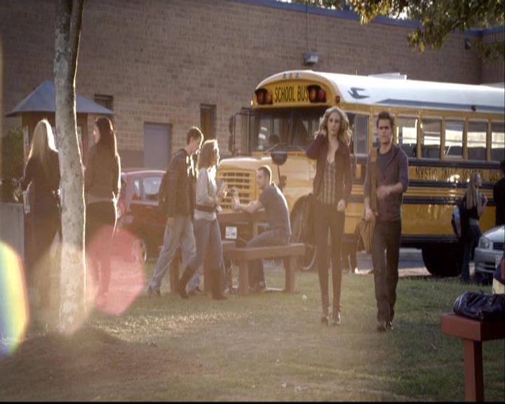 VampireDiariesWorld-dot-org_2x09Katerine0670.jpg