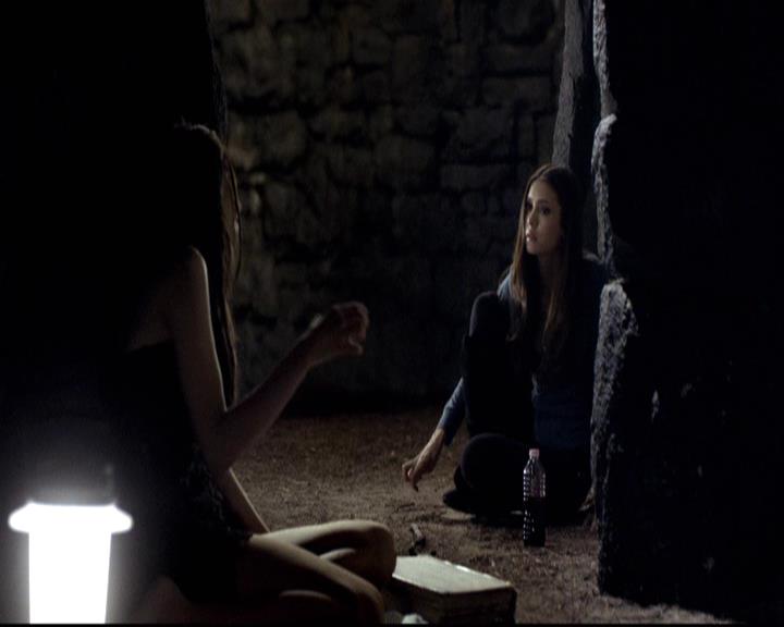 VampireDiariesWorld-dot-org_2x09Katerine0707.jpg