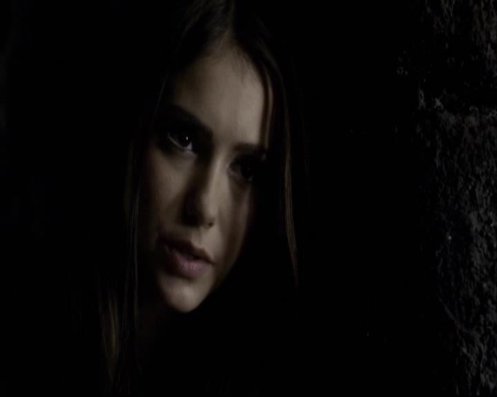 VampireDiariesWorld-dot-org_2x09Katerine0718.jpg