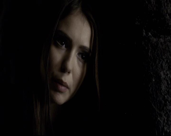 VampireDiariesWorld-dot-org_2x09Katerine0728.jpg